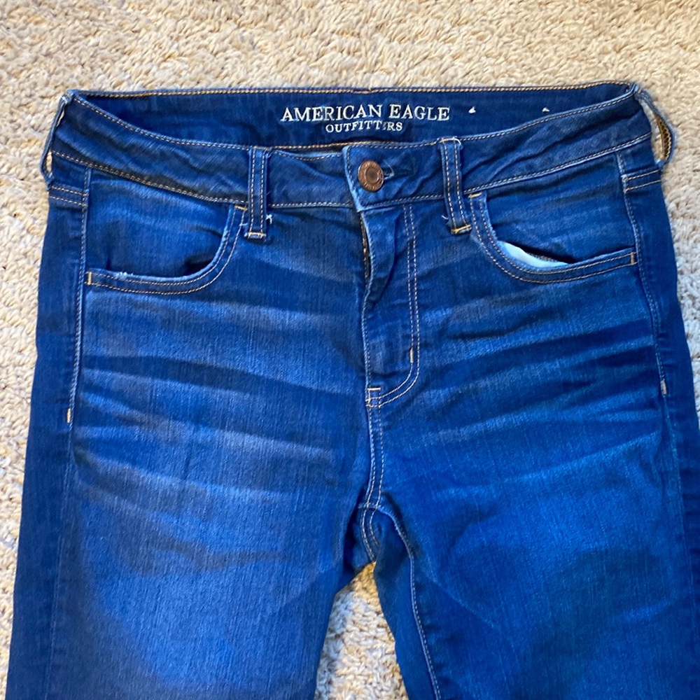 American Eagle Super Stretch size 10 short jeans.
